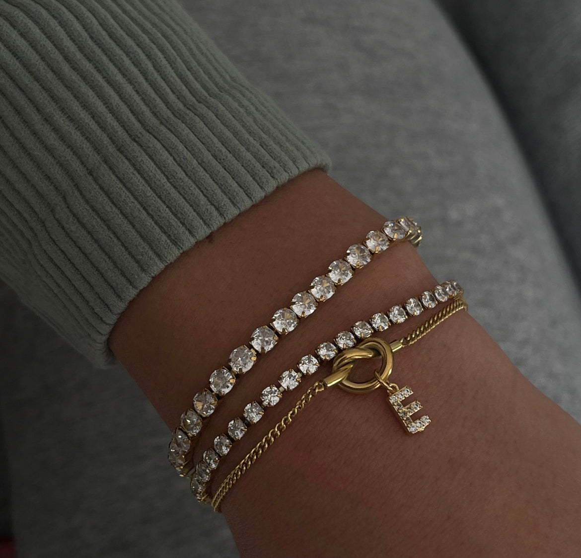 Nodo bracialets inizial